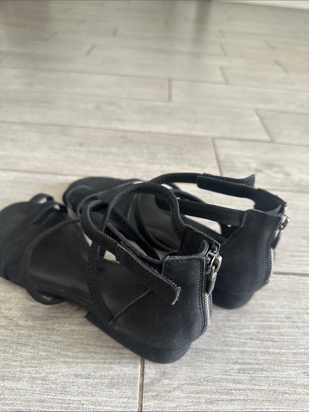 Eileen Fisher Emily Zip Sandals Black Minimalist Strappy Leather New! - Picture 9 of 10
